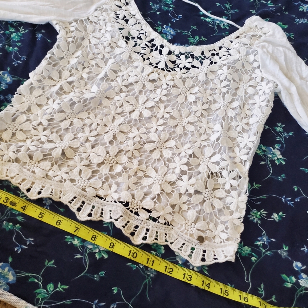Top - Picture 2 of 10